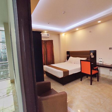 Hotel Gulshan Lake View Dhaka Exteriör bild