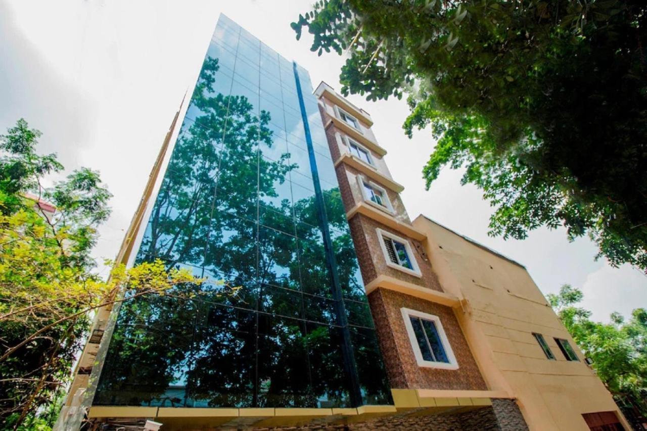 Hotel Gulshan Lake View Dhaka Exteriör bild