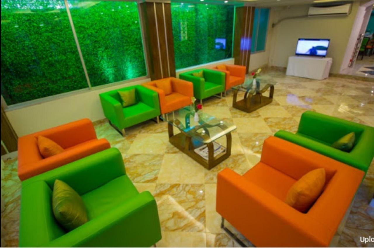 Hotel Gulshan Lake View Dhaka Exteriör bild