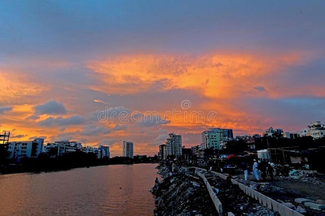 Hotel Gulshan Lake View Dhaka Exteriör bild