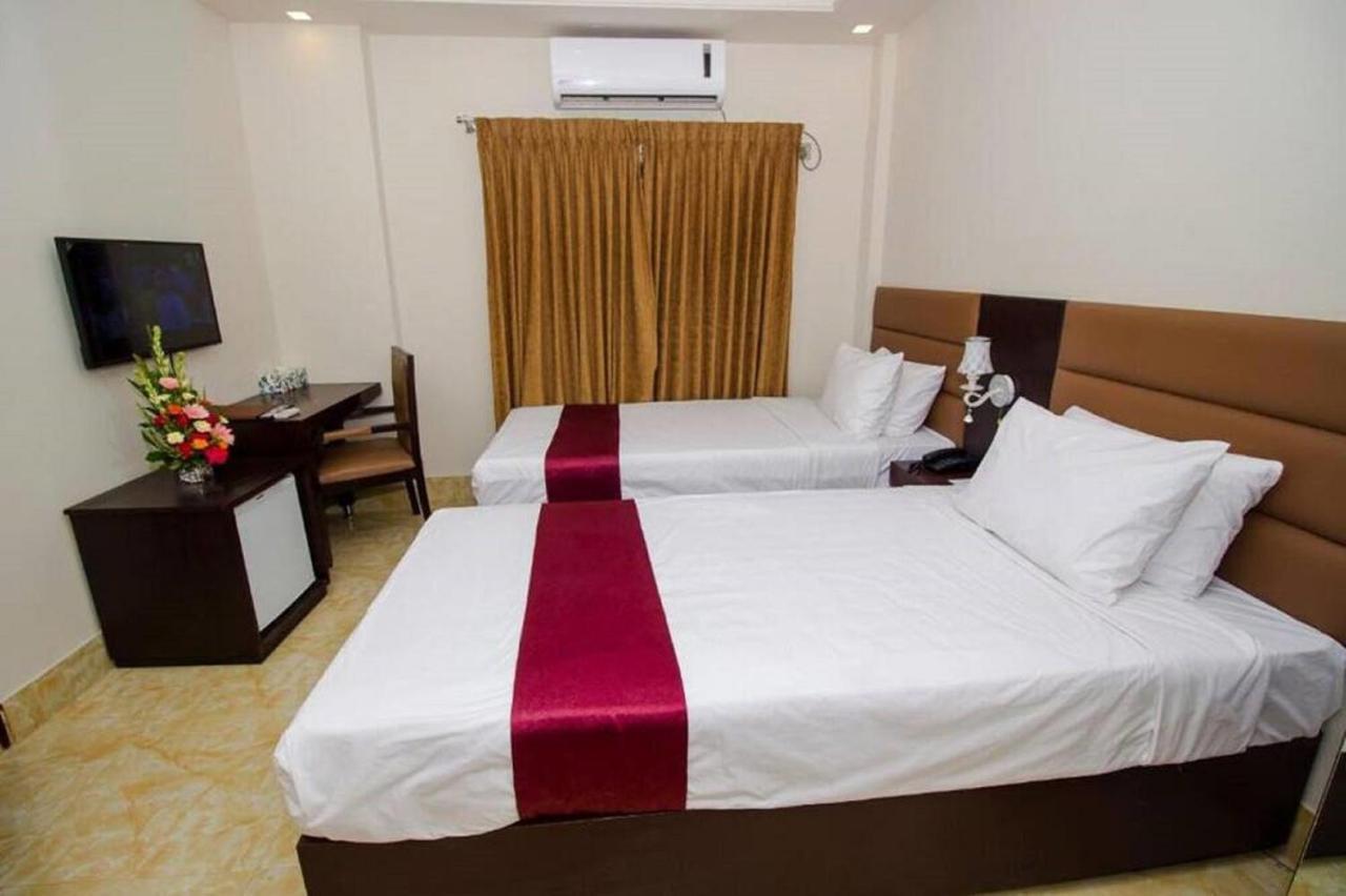 Hotel Gulshan Lake View Dhaka Exteriör bild